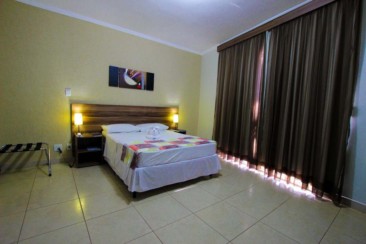 Beira Lago Palace Hotel Morrinhos  Extérieur photo
