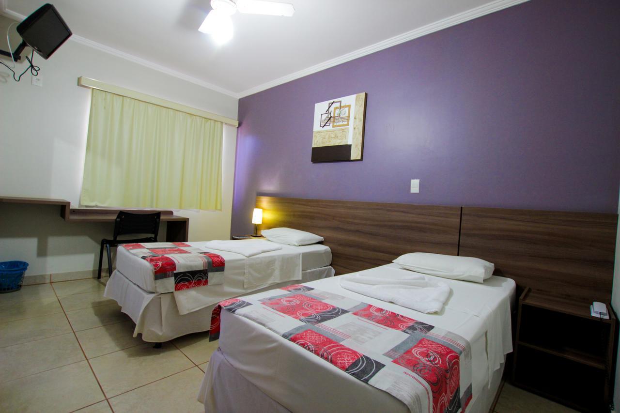 Beira Lago Palace Hotel Morrinhos  Extérieur photo