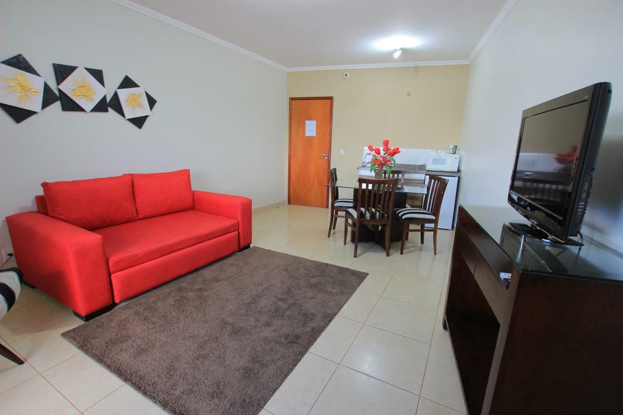 Beira Lago Palace Hotel Morrinhos  Extérieur photo