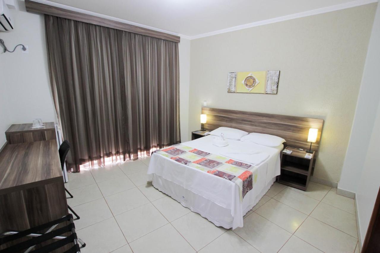 Beira Lago Palace Hotel Morrinhos  Extérieur photo